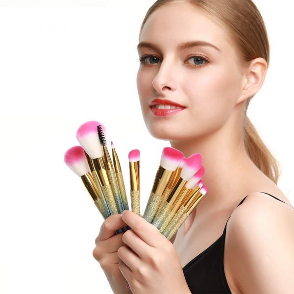 16-pcs Full Sized Cone Shaped Makeup Brush Set for Liquid and Powder Makeup_1