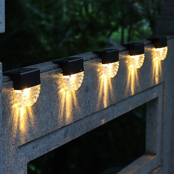 4-pc Outdoor Solar LED Deck Light Garden Decoration Wall and Step Light_3