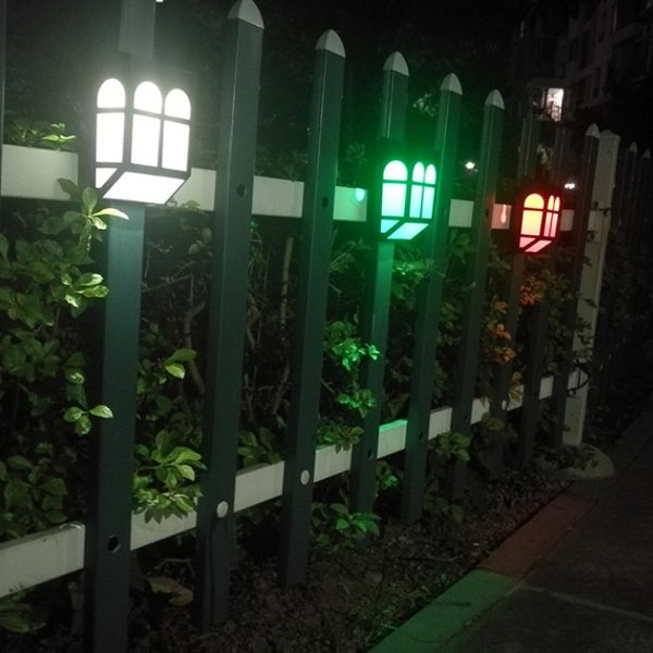 7 Light Colors Solar Powered Outdoor LED Fence Lights_2