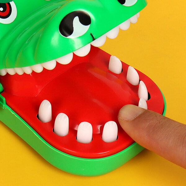 Crocodile Teeth Finger Biting Children’s Decompression Toy- Battery Operated_8
