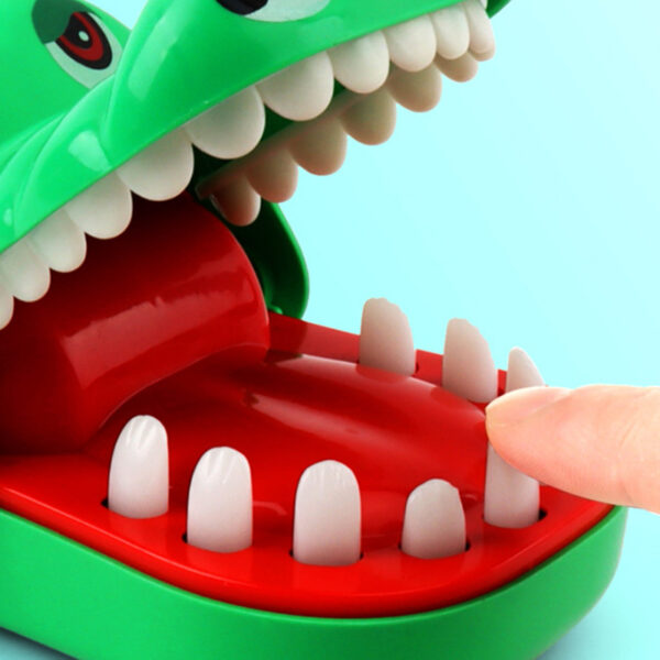 Crocodile Teeth Finger Biting Children’s Decompression Toy- Battery Operated_3