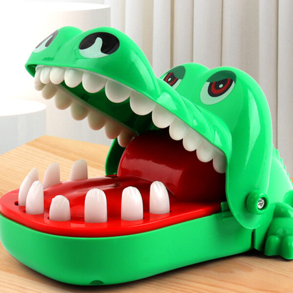 Crocodile Teeth Finger Biting Children’s Decompression Toy- Battery Operated_4