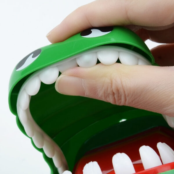 Crocodile Teeth Finger Biting Children’s Decompression Toy- Battery Operated_6