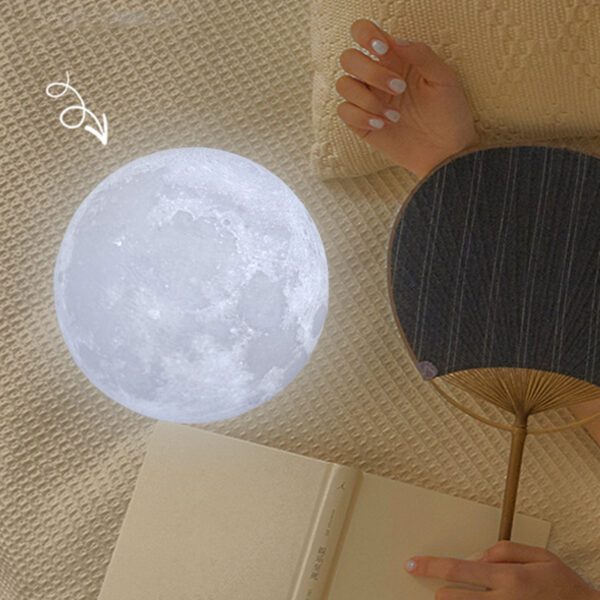 16 Colors Floating and Spinning LED 3D Moon Indoor Night Lamp_4