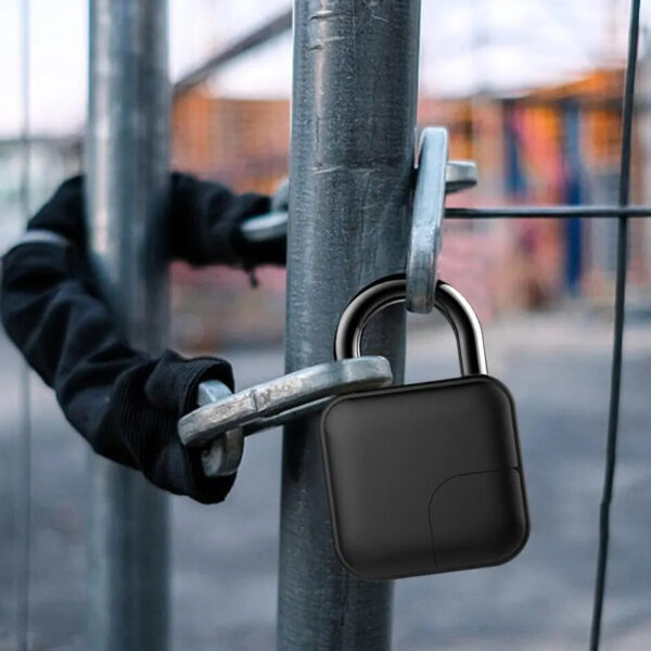 Home Security Smart Keyless Padlock with Fingerprint Sensor- USB Charging_11