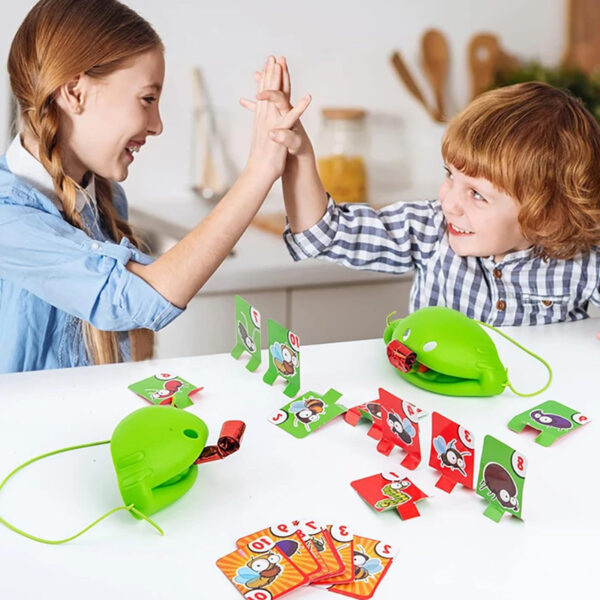 Interactive Family Toy Tongue Sticking Out Board Game in Frog Design_0